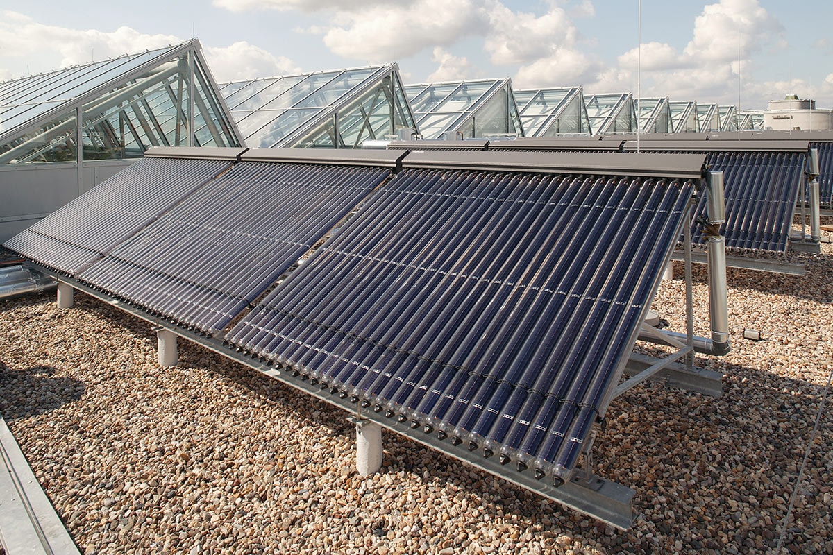 Solaranlage auf dem Dach des Umweltbundesamtes