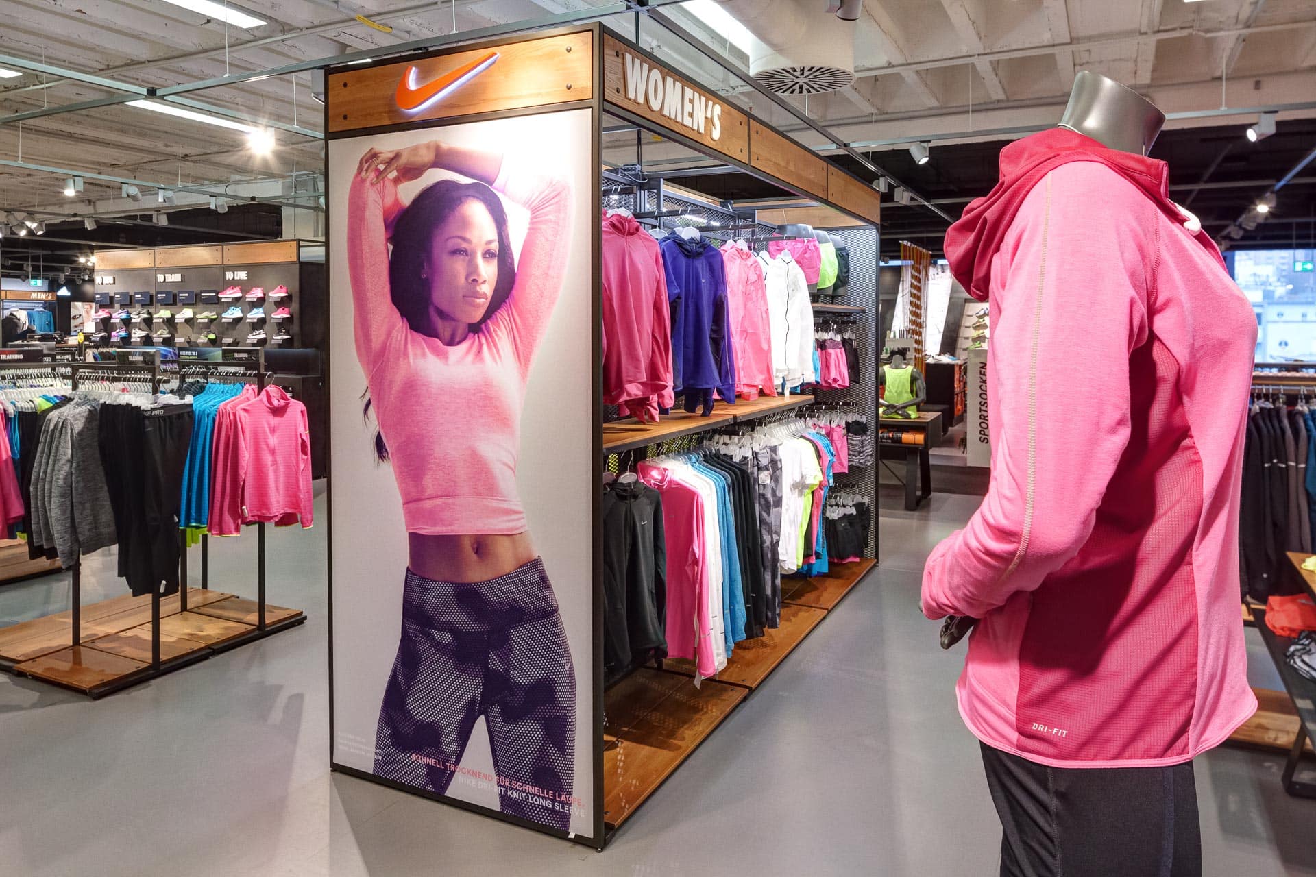 Nike Visual Merchandising: Dirk Wilhelmy Fotografie für Nike